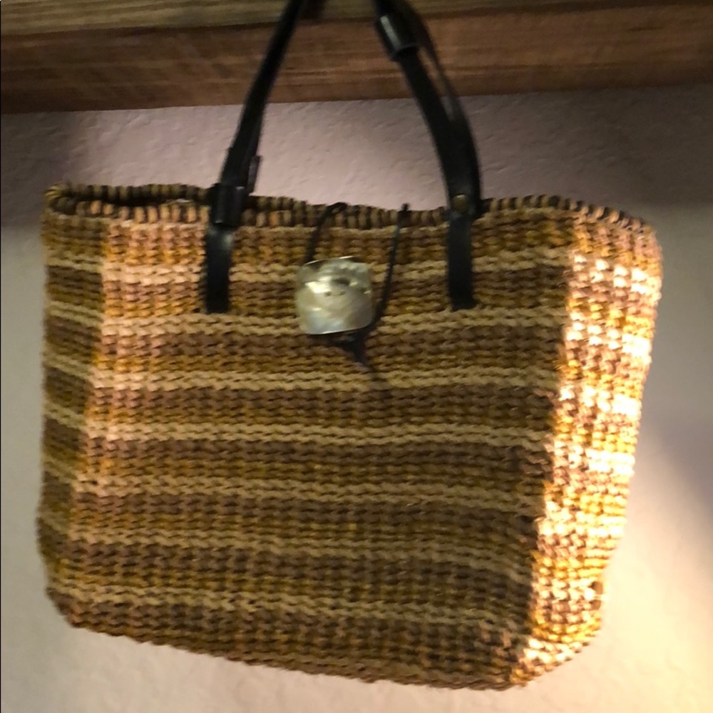Woven straw handbag